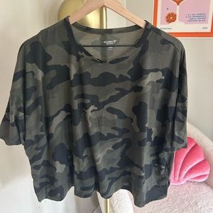 Old Navy Camouflage Activewear T-Shirt